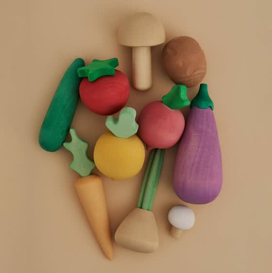 Raduga Grez wooden vegetables set